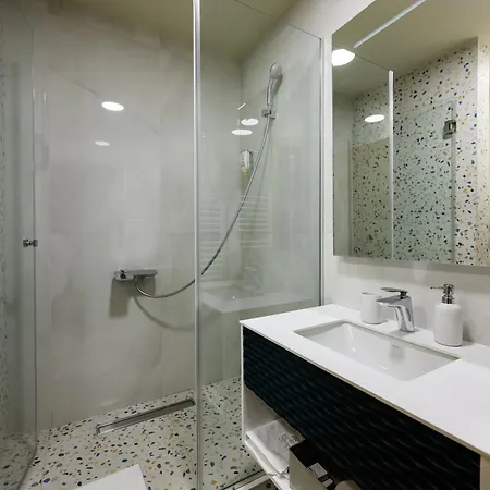 Artloft Garni Hotel Ni Екстериор снимка