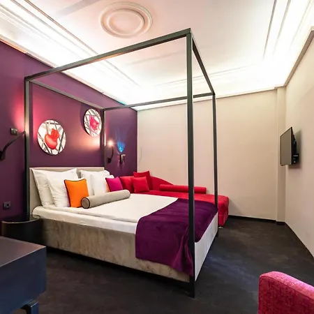 Artloft Garni Hotel Ni Екстериор снимка
